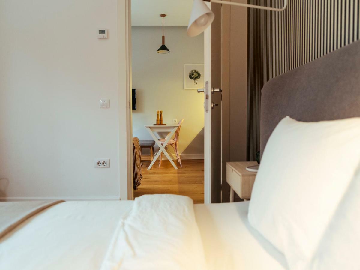 Boutique Luxury Flats - La Maison Du Petit Paris Bukarest Exteriör bild
