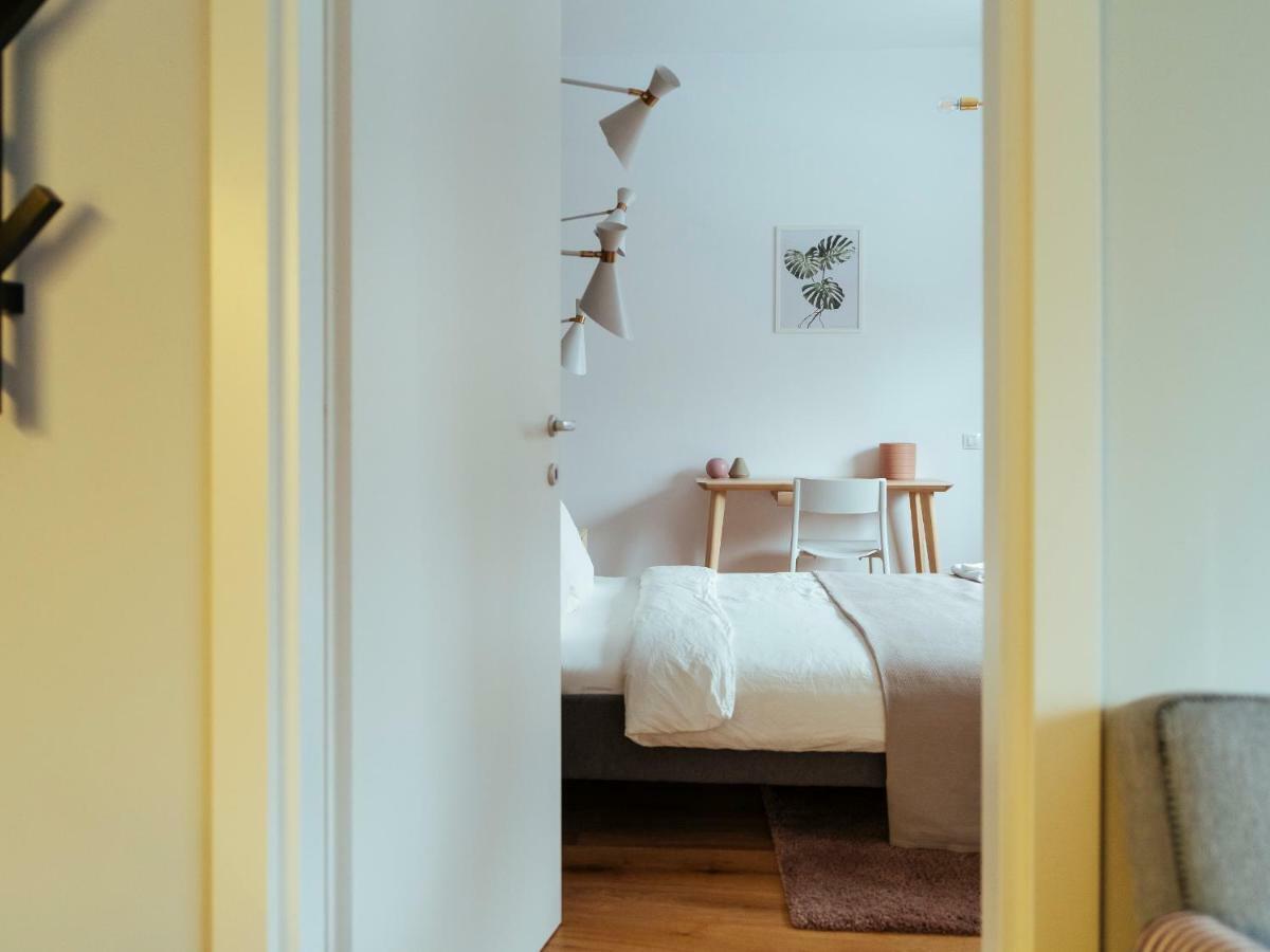 Boutique Luxury Flats - La Maison Du Petit Paris Bukarest Exteriör bild